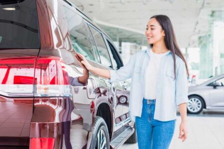 Comparison of new and used cars side by side