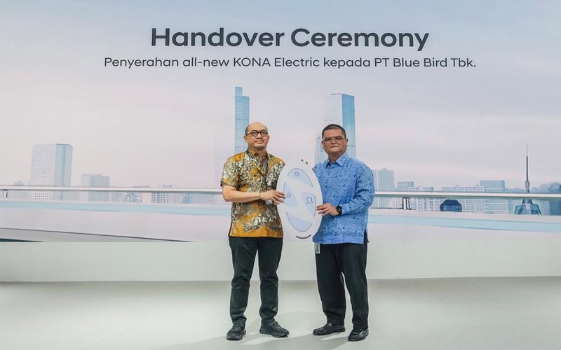 The handover ceremony for the all-new KONA Electric units was a highlight at the GIIAS 2024