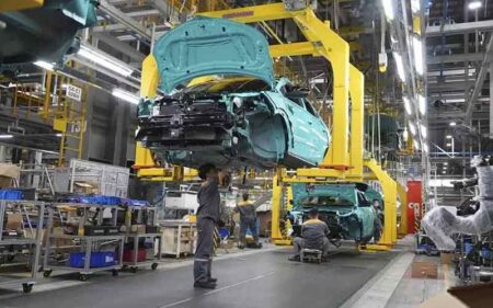 Ministry of Industry Considers Incentives for Hybrid Cars in Indonesia