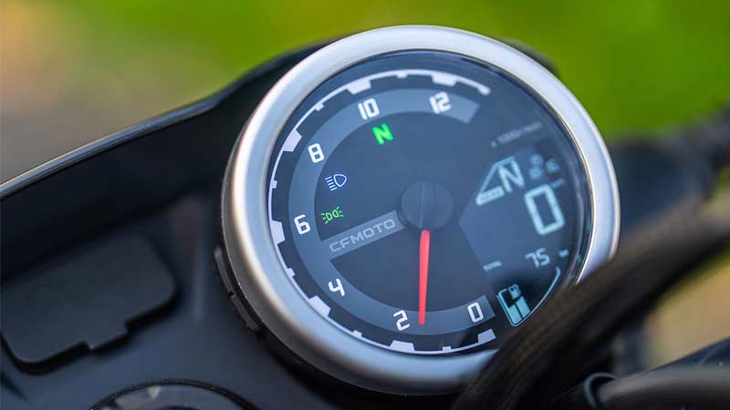Speedometer of the CFMOTO XO Papio