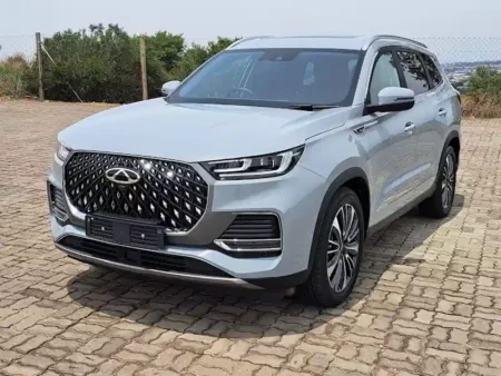 Chery Tiggo 8 car in Indonesia -autoini