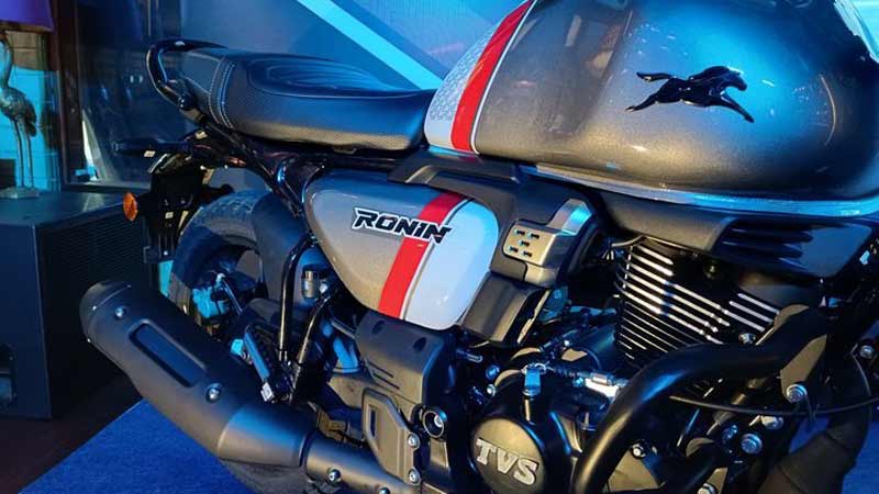 VS Ronin motorcycle showcasing the gray and red color scheme