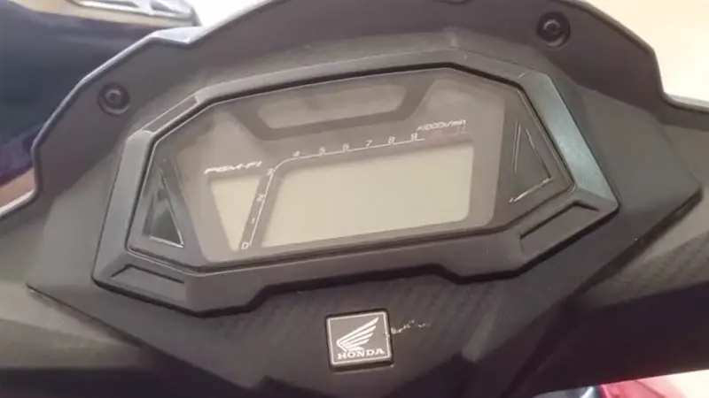 Digital dashboard of a Honda Supra GTR 150 motorcycle