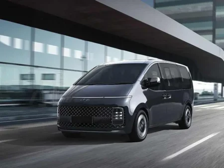 Hyundai Staria 2024 Latest Price, Specifications in Indonesia - Autoini