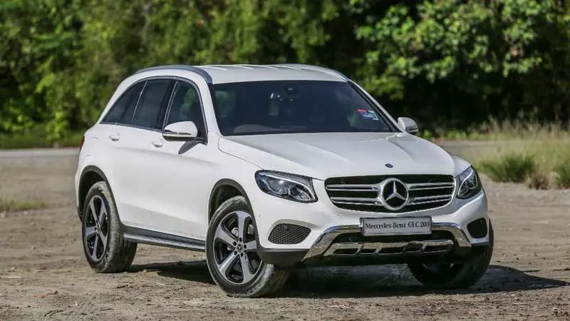 Mercedes-Benz-GLC-200-Progressive-Line-Indonesia-autoini