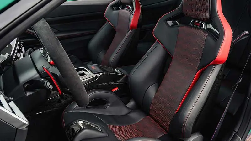 BMW M4 CS Tempat Duduk Indonesia autoini