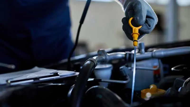 Check engine oil Indonesia autoini
