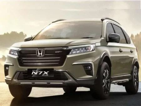 The Indonesian automotive market highlights fierce competition, with brands continuously innovating to meet diverse consumer needs. Toyota, Honda, Mitsubishi, Suzuki, and Daihatsu