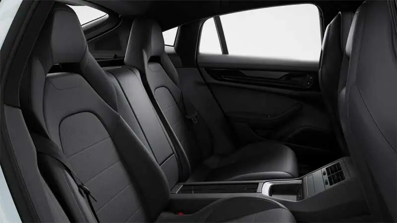 Kursi Porsche Panamera 2024