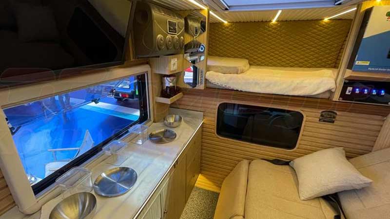 Toyota Hilux Rangga Camper untuk interior autoini
