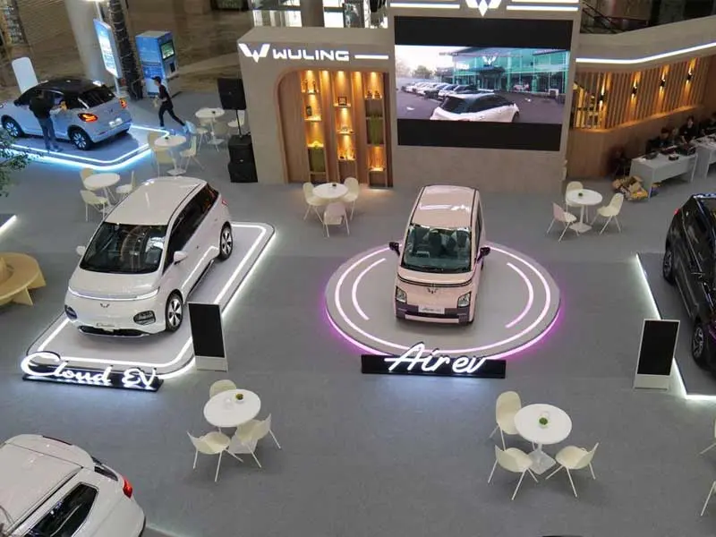 Wuling Mengadakan Pameran Penjualan Akhir Tahun dari Jakarta ke Bekasi Wuling Holds Year-End Sale Exhibition from Jakarta to Bekasi