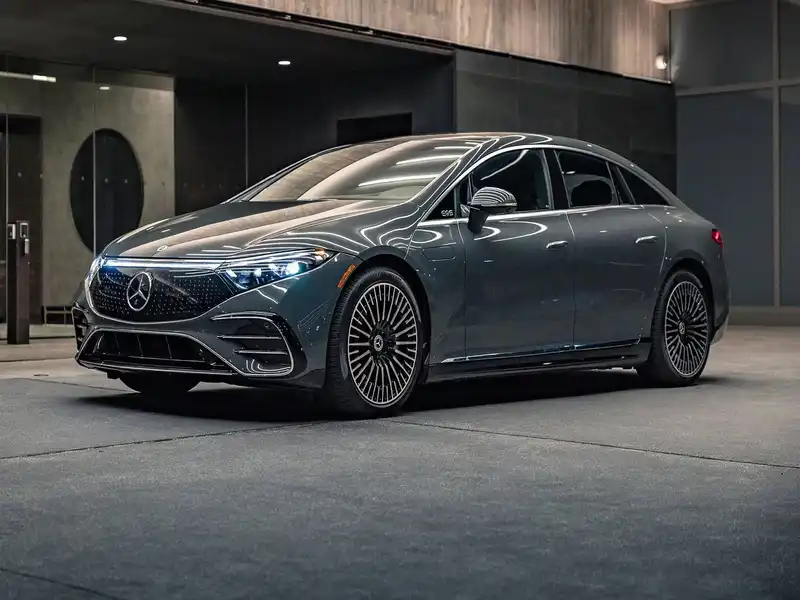 Mercedes-Benz EQS 580 4MATIC Indonesia autoini