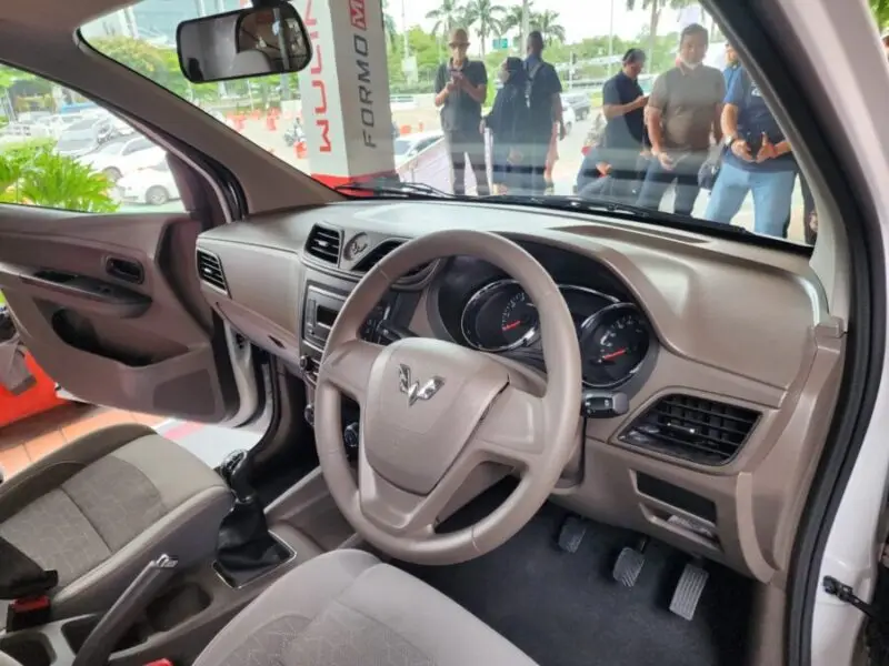 Wuling Formo Max 2025 Interior Indonesia - autoini
