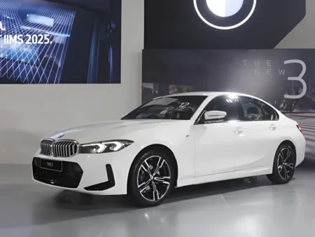 BMW Launches The New 3 Series at IIMS 2025 Indonesia - autoini