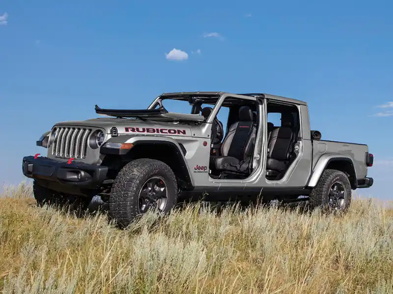 Jeep Gladiator 2025 Exterior Indonesia - autoini