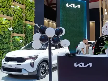 Kia Showcases New Sonet and Seltos SUVs at IIMS 2025 Indonesia - autoini