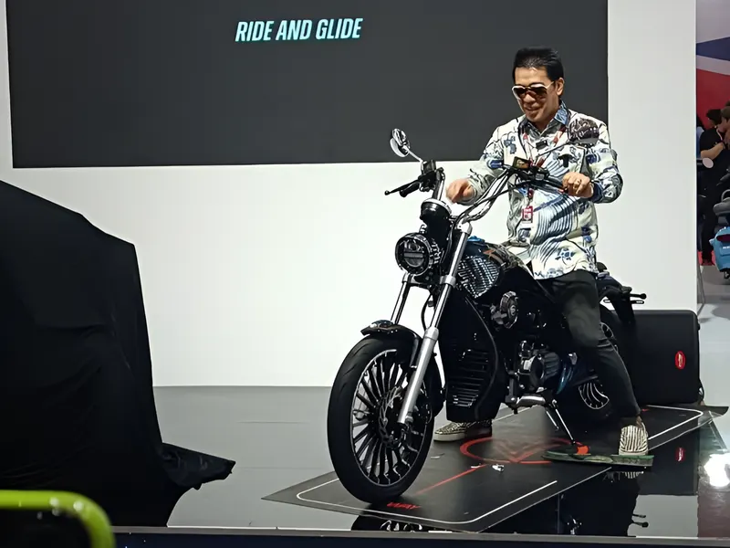 Meet the Benda Napoleon Bob 250 at IIMS 2025 in Indonesia - autoini