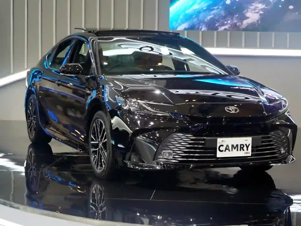 Toyota Camry Hybrid Facelift Indonesia - autoini