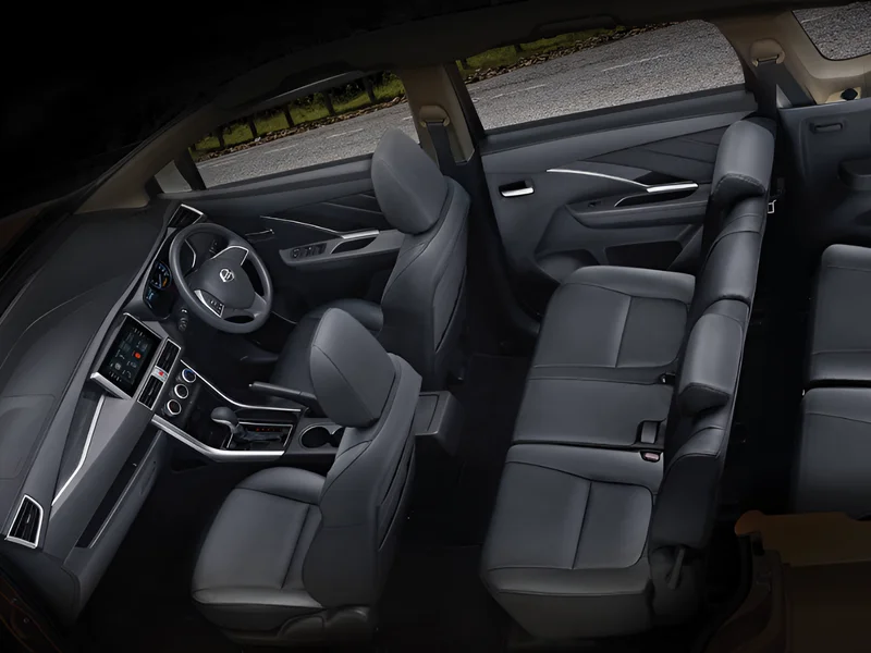 Interior Nissan Livina 2025 Indonesia - autoini