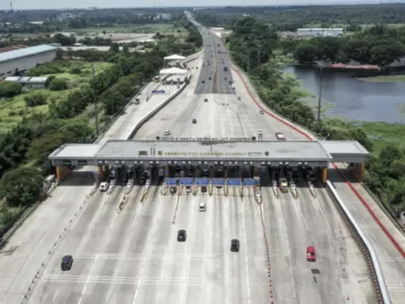 One-Way Traffic Starts on Trans-Java Toll Road KM 414–70 on April 6, 2025 Indonesia - autoini