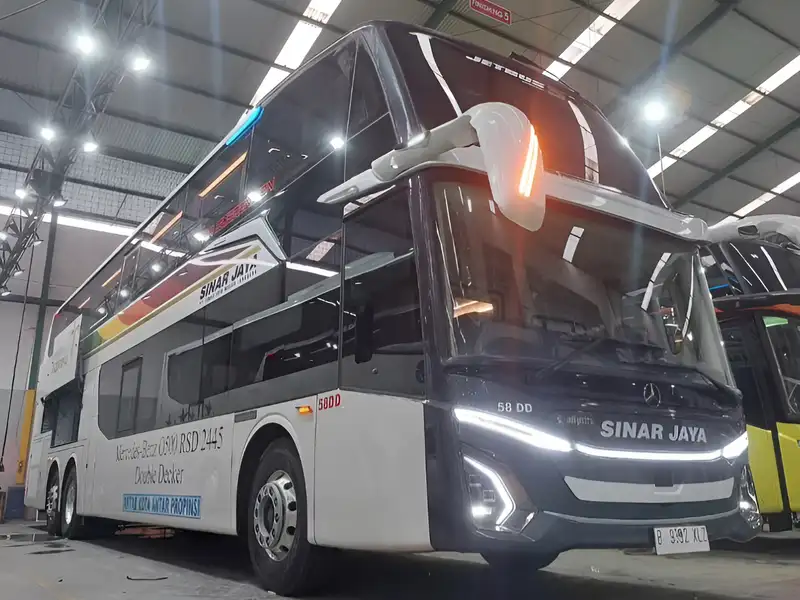 PO Sinar Jaya Introduces New Double-Decker Luxury Bus Indonesia - autoini