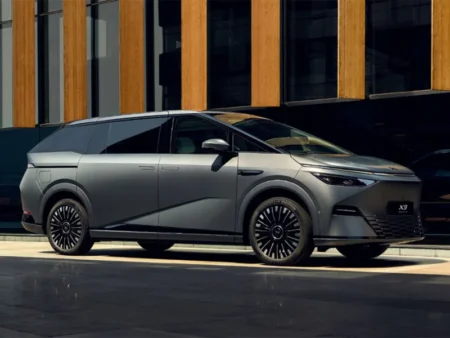 Xpeng X9 Officially Debuts Globally, Priced from IDR 800 Million Indonesia - autoini