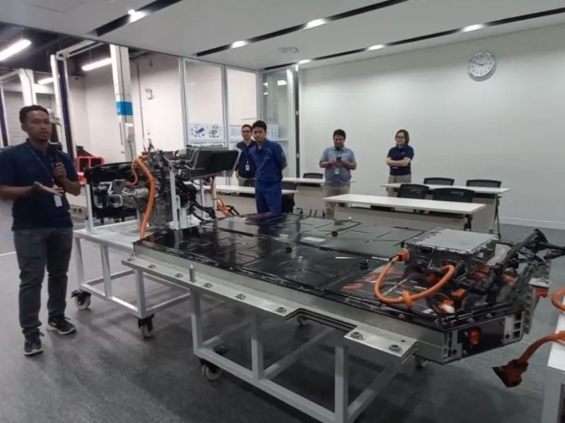 Produksi Baterai Lokal Hyundai Indonesia Mencapai 120.000 Sel Per Hari Hyundai electric vehicle battery production facility in Karawang, Indonesia - autoini
