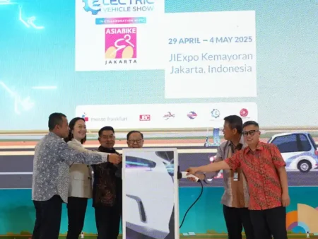 PEVS 2025 Achieves Target with IDR 900 Billion in Electric Vehicle Sales - autoini