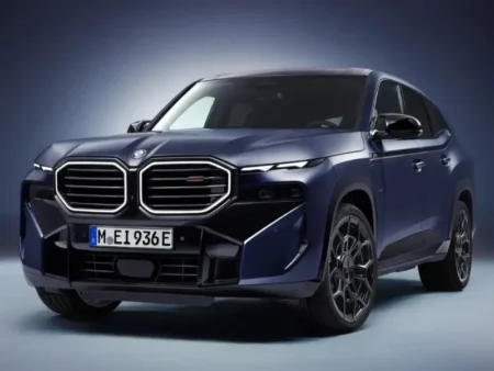 BMW XM Hybrid SUV Debuts at Le Mans 2025 in Europe - autoini