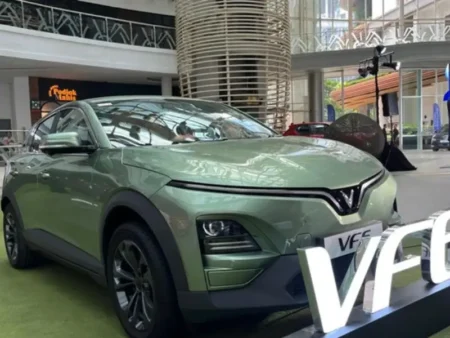 VinFast ends battery subscription in Indonesia - autoini